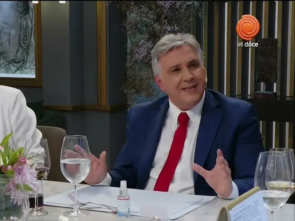 Martín Llaryora habló en La Noche de Mirtha.