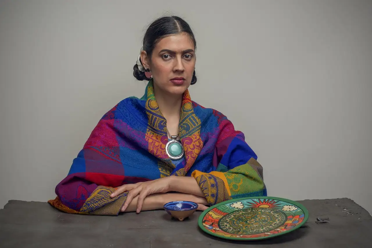 Las pasiones, los amores y el arte de Frida Kahlo llevados al teatro. Foto: Gabriel Carlini.