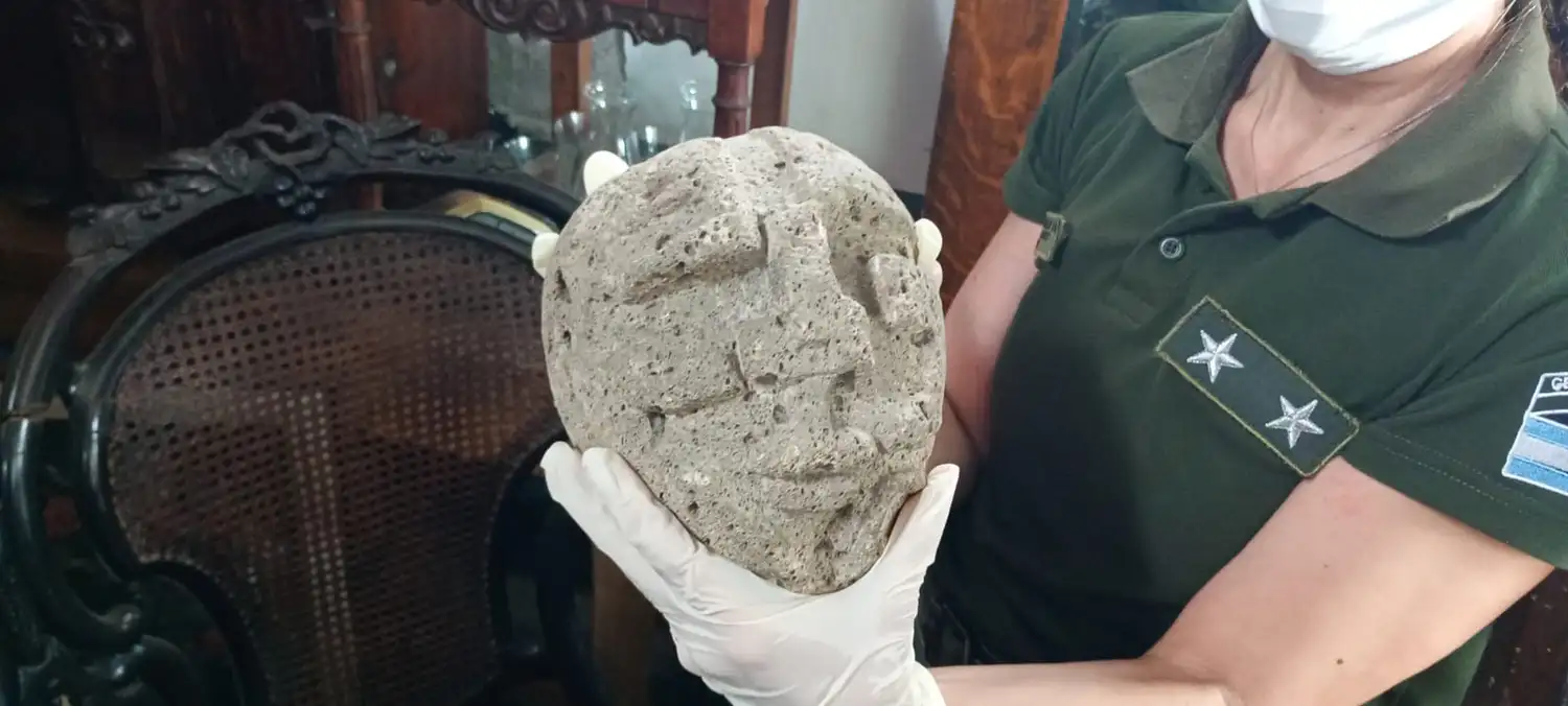 Una de las reliquias incautadas.