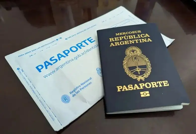 RENAPER recordó que el problema se originó en una falla de la tinta utilizada en esos lotes.