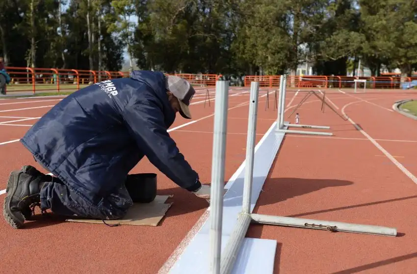 Avanzan los trabajos de mantenimiento y recuperación de escenarios deportivos