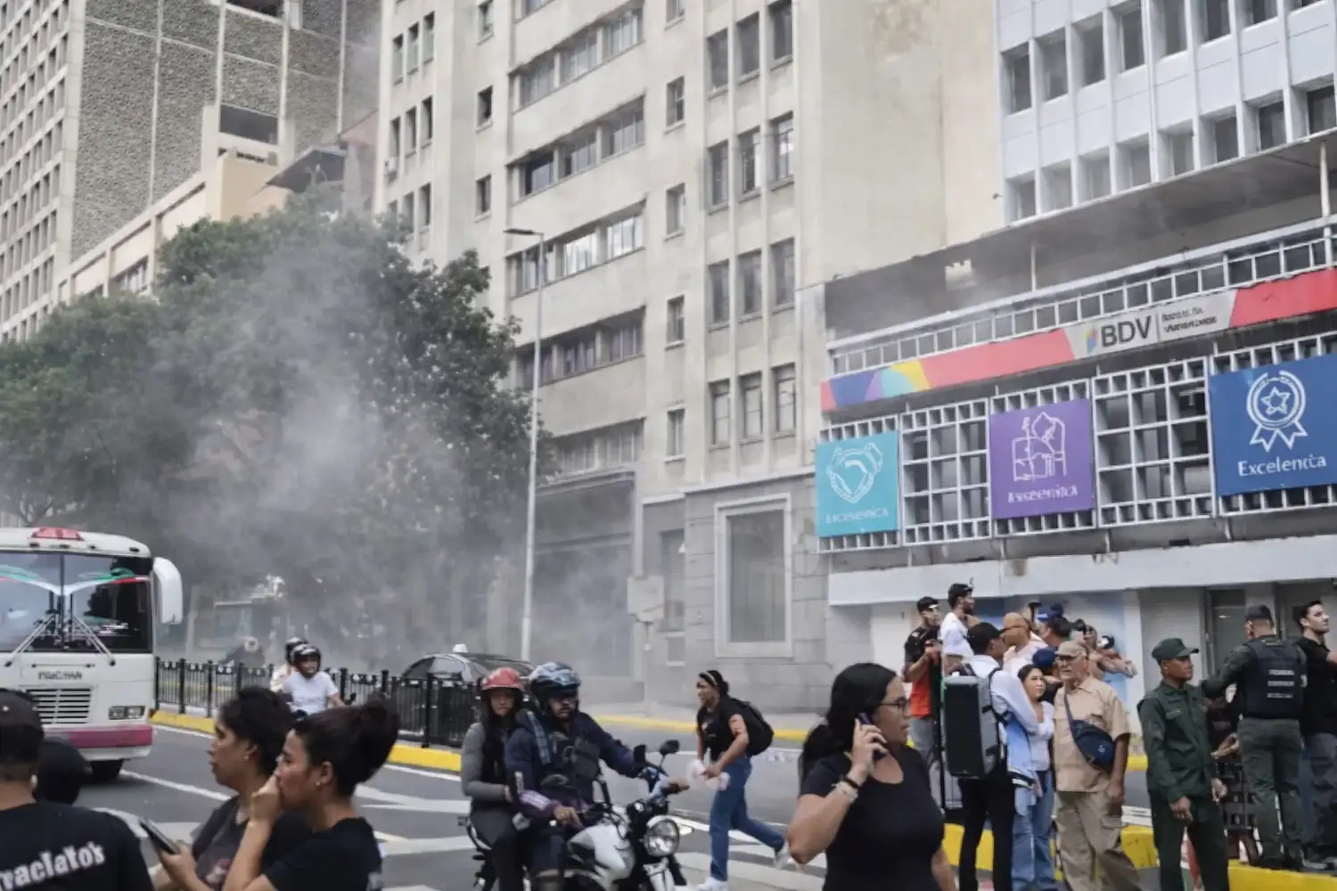 El movimiento telúrico afectó principalmente a la ciudad de Caracas, donde se registraron daños en edificios.