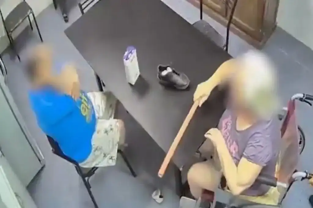 Golpeaba a su hijo con discapacidad