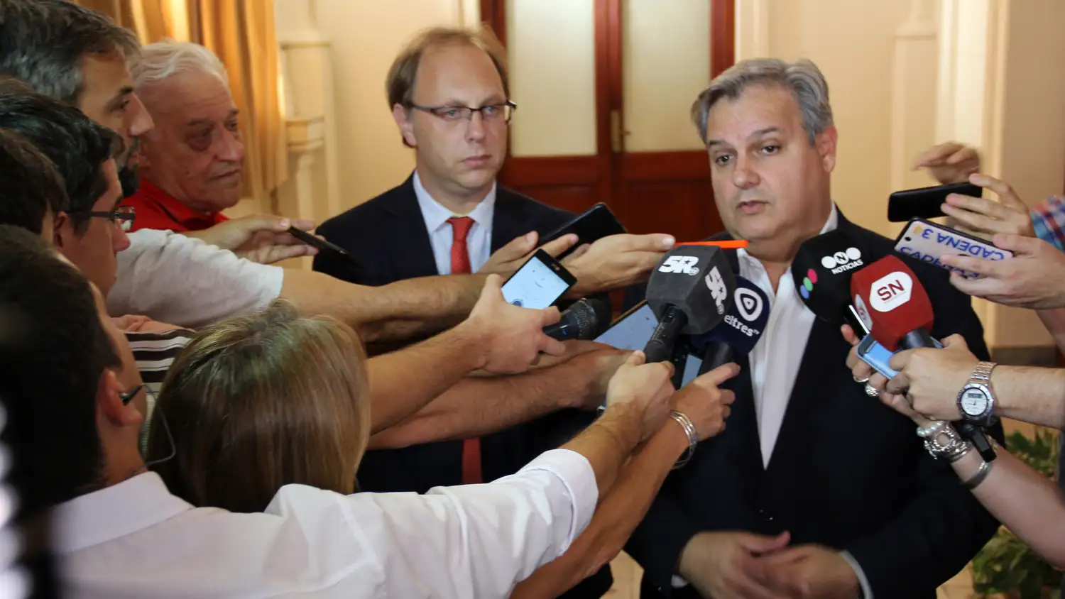 Farías y Saglione anunciaron el pago de la segunda cuota del SAC