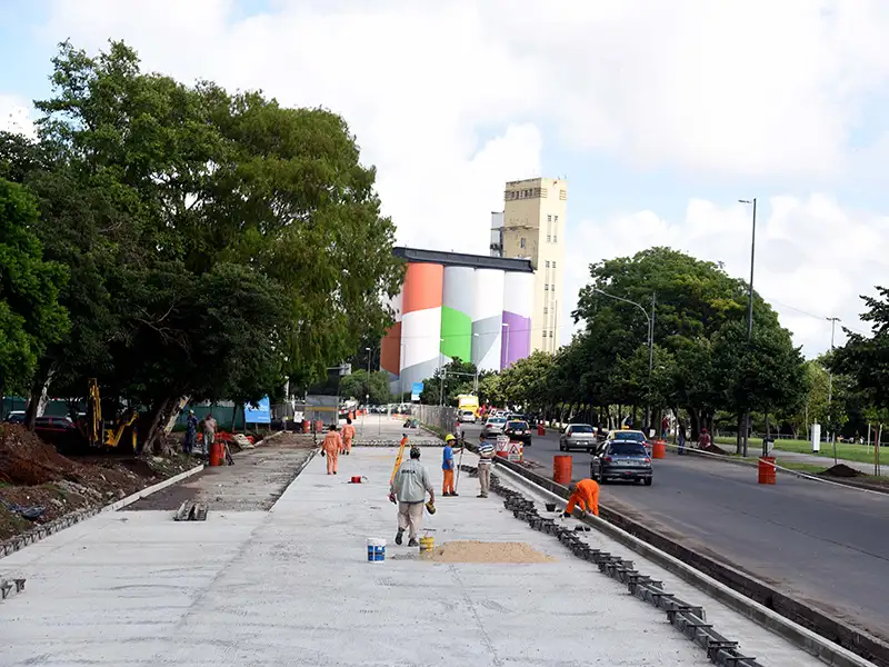 Avanza la avenida de la Costa en Rosario