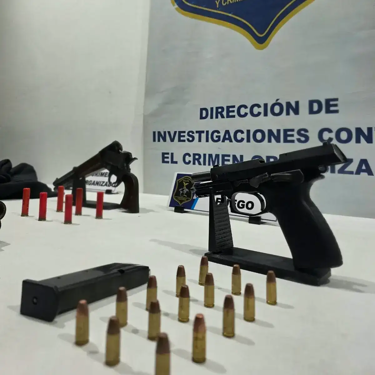 El resultado de los allanamientos: armas, vehículos y tres hombres aprehendidos
