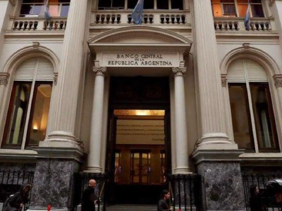 Las reservas del Banco Central cayeron USD 2 mil millones en dos días
