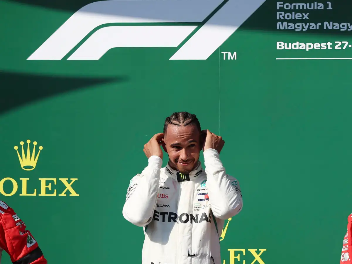 Hamilton se afirma en la punta
