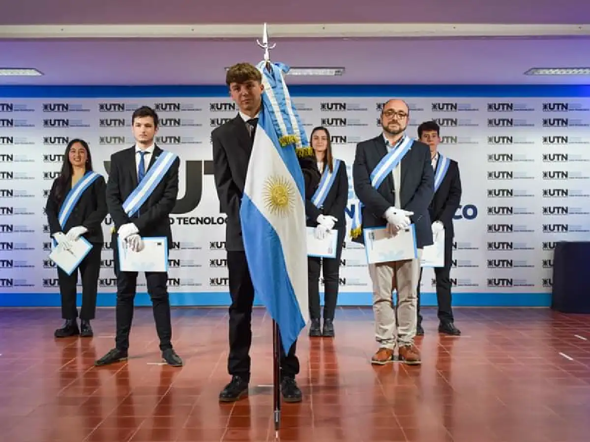 Se designó al nuevo abanderado  y escoltas de UTN San Francisco