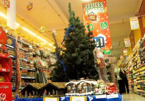¿Por qué los súper ya ofertan productos navideños?