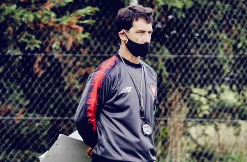 Gustavo Noto dejó de ser el entrenador de Círculo