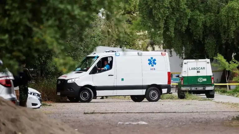 La explosión de una bomba molotov casi causa una tragedia en Santiagp