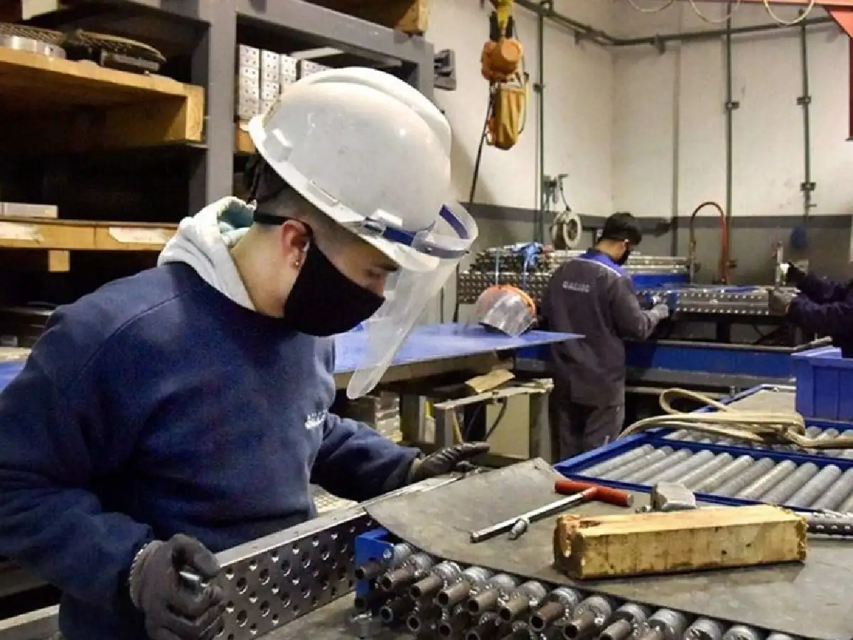 La recuperación de la industria argentina, entre las más aceleradas del mundo en lo que va de 2021