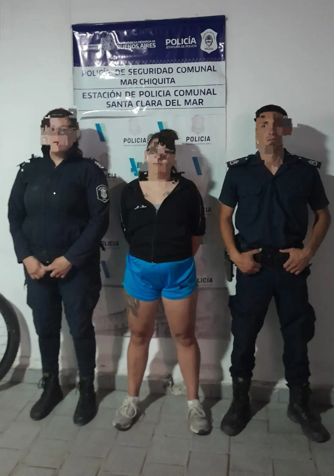 La agresora fue detenida.