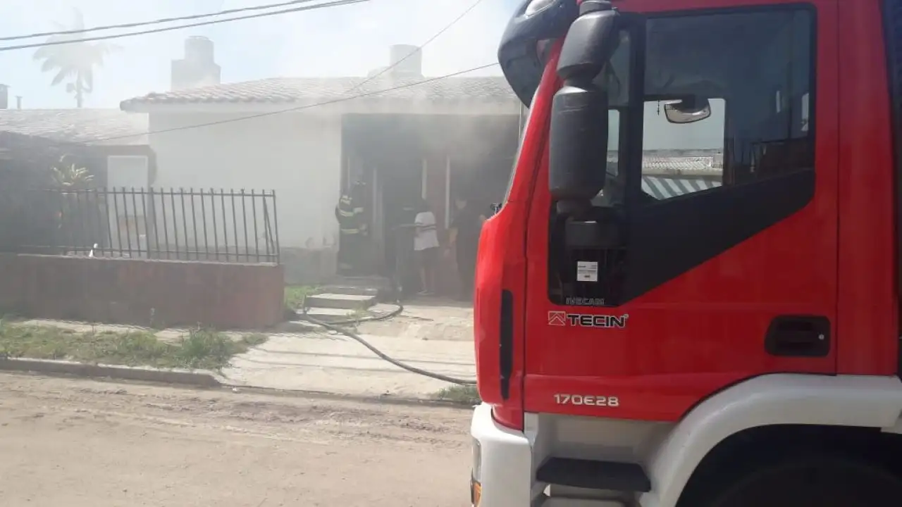 Se incendió una vivienda en barrio Chalet