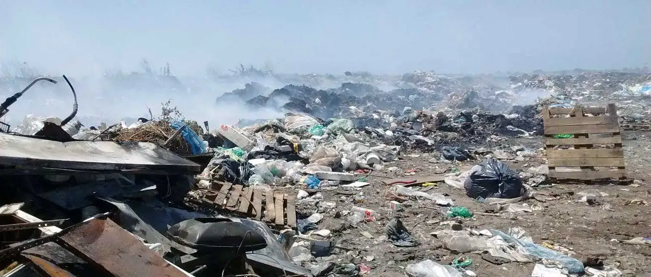 Denuncian inacción del Municipio ante incendios en el basural