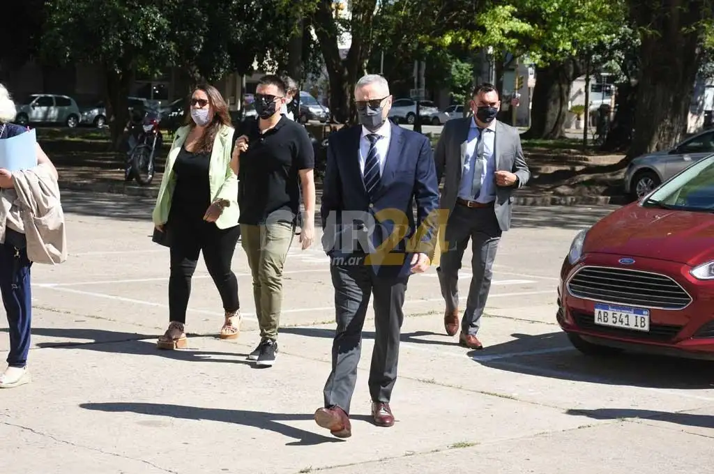 Sólo un fallo judicial de “último momento” puede salvar a Sain de la remoción
