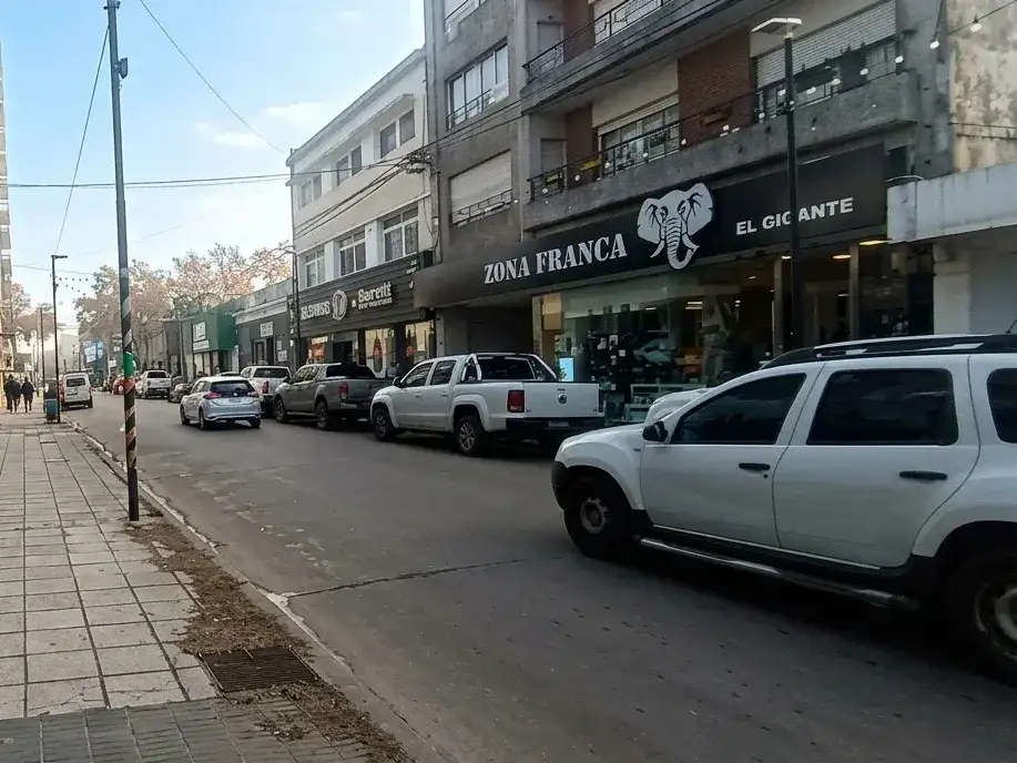El comercio de la ciudad atraviesa "una retracción en el tema ventas", dijeron desde el Centro Comercial. Foto: Gentileza.