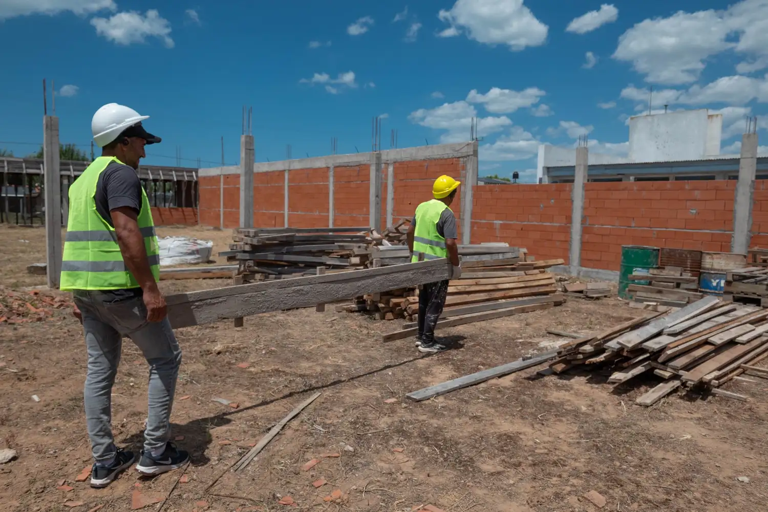 La reanudación de los trabajos permitirá completar la primera etapa del edificio propio del establecimiento.
