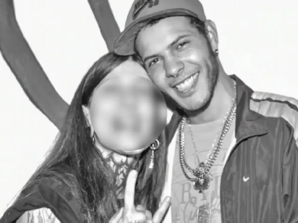 Cayó desde un tercer piso, un mes después despertó del coma y acusó a su novio