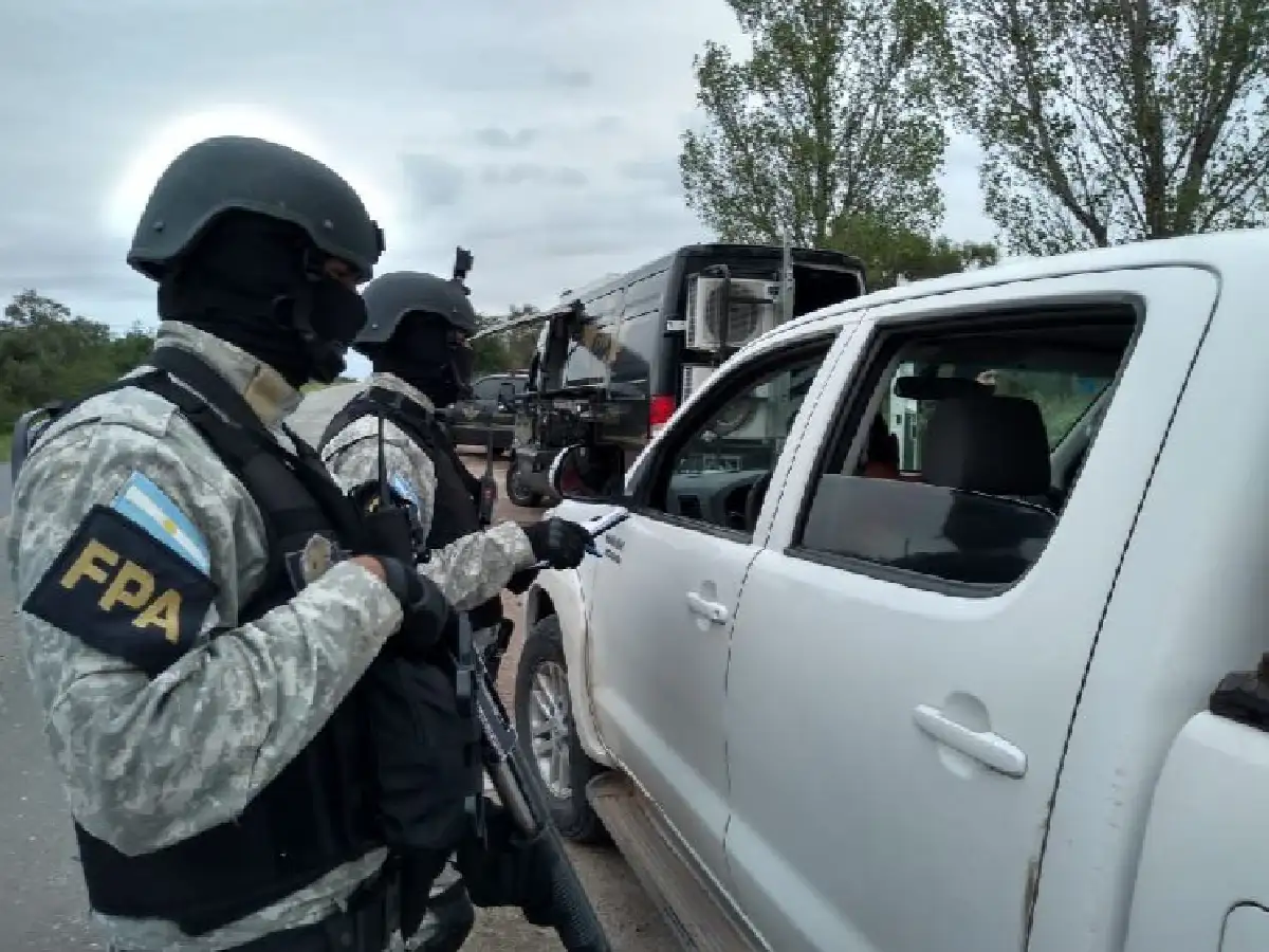 Controles antinarcóticos: secuestran dos armas frente al Aero Club