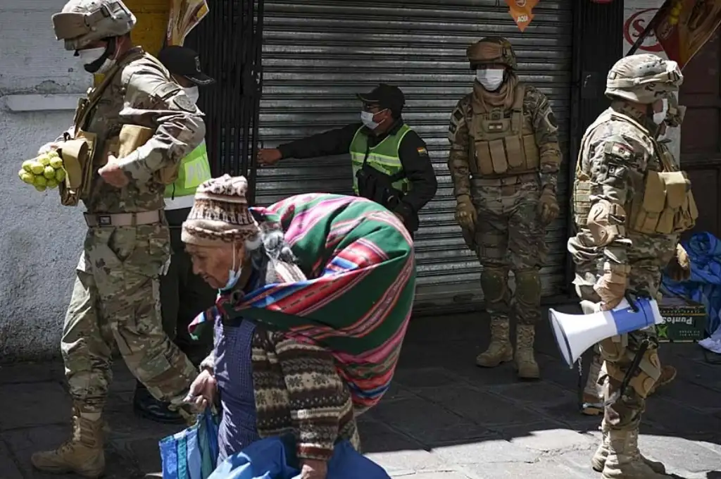 Bolivia tramita la importación de oxígeno para aliviar su tercera ola de coronavirus