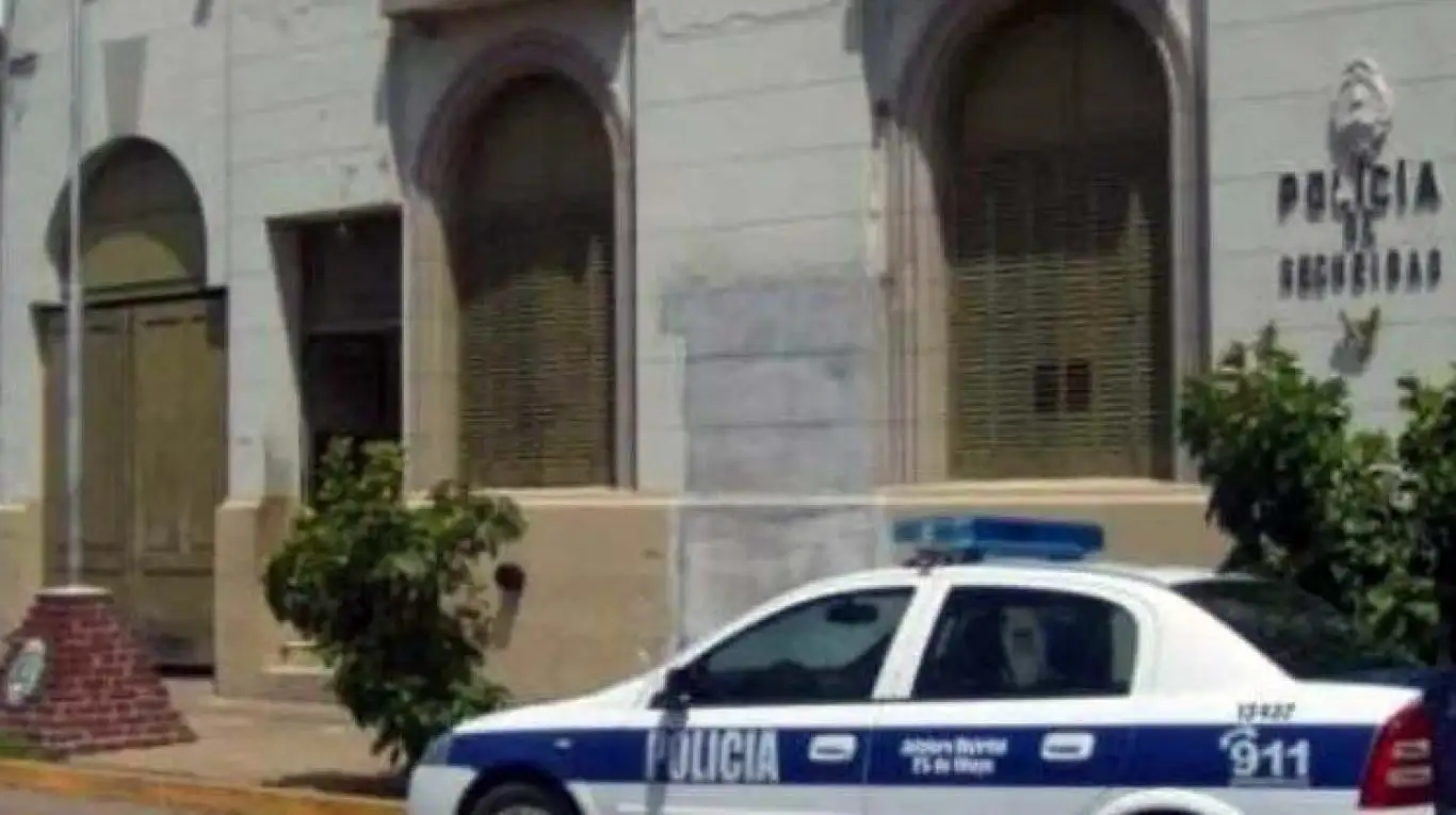 Una mujer ahogó en un balde a su bebé de ocho meses