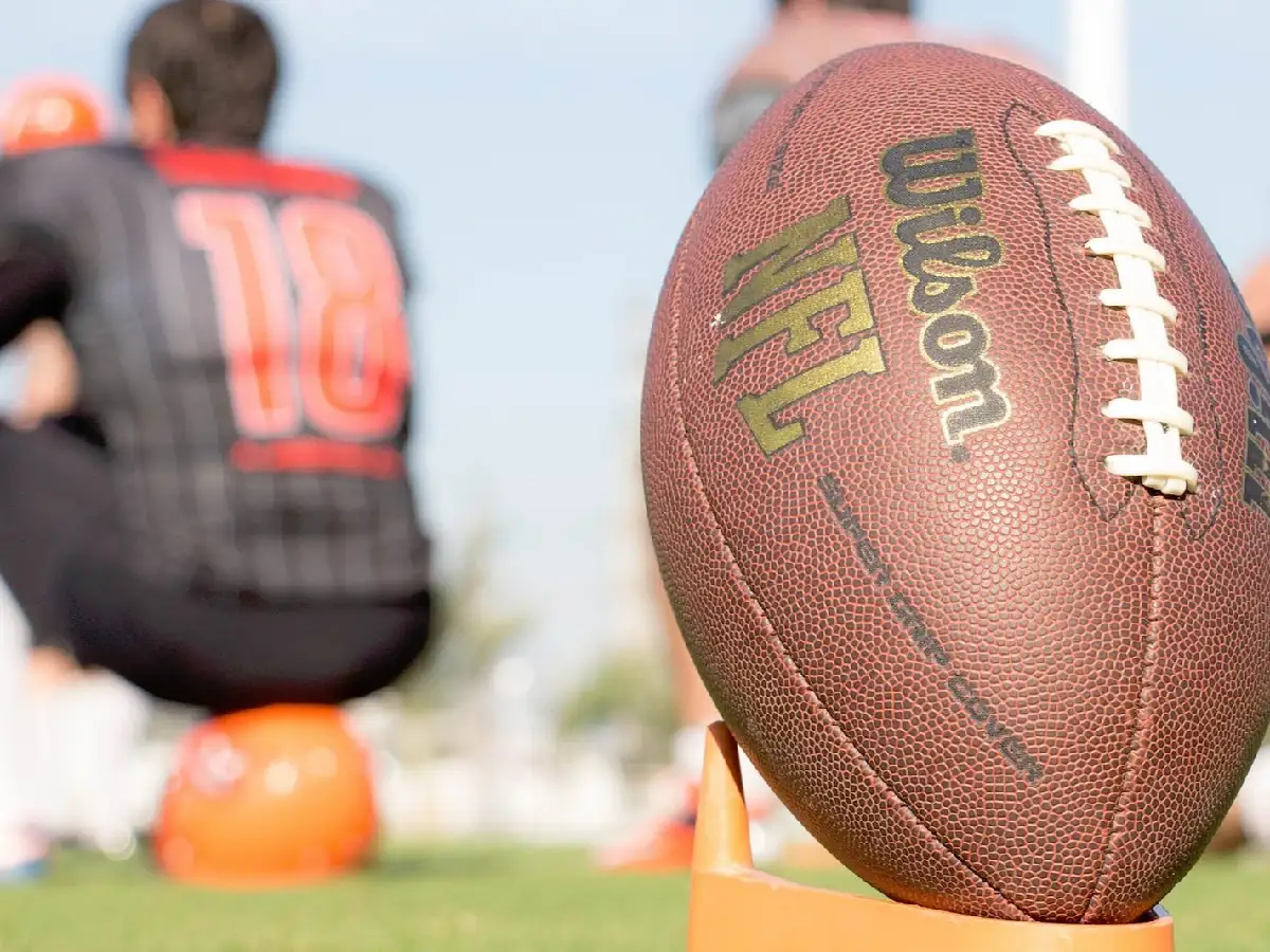 Cerca de 100 jugadores de la NFL contagiados de coronavirus