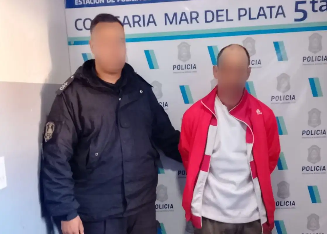 El acusado tenía vigente una medida de restricción de acercamiento respecto del domicilio.