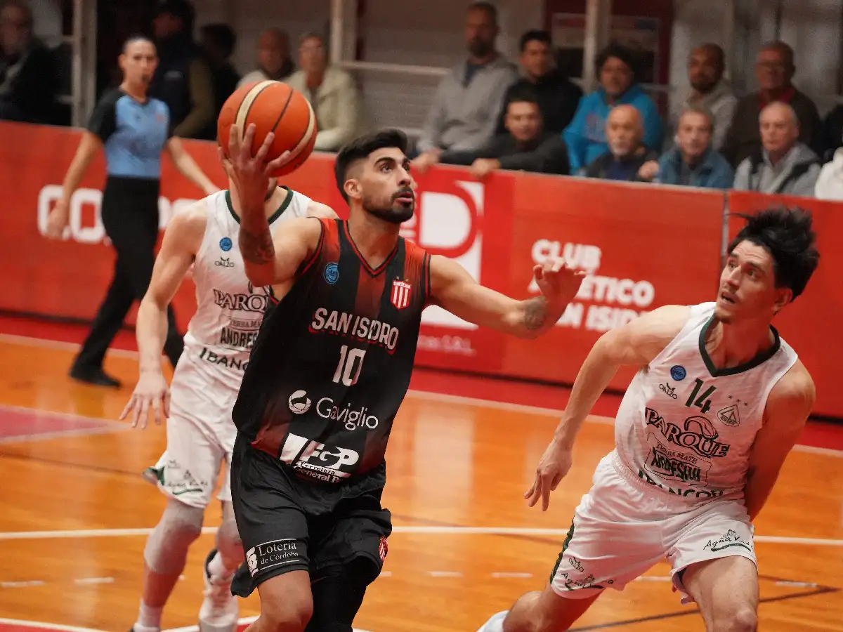 San Isidro quedó al borde de la eliminación