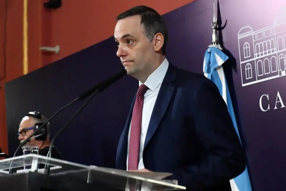 Adorni volvió a realizar la conferencia de prensa desde Casa Rosada.