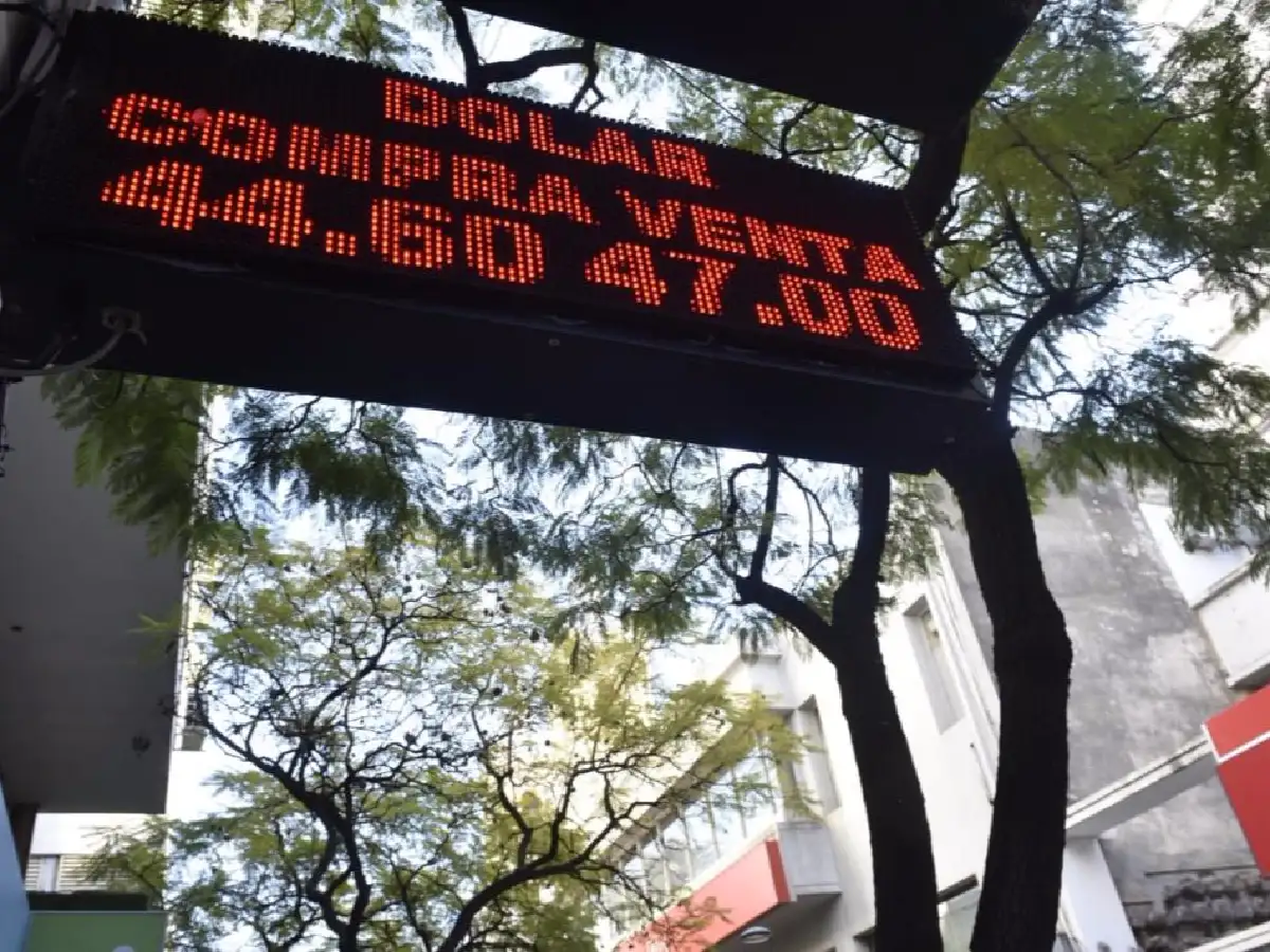 China devaluó el yuan a su mínimo desde 2008 y temblaron los mercados