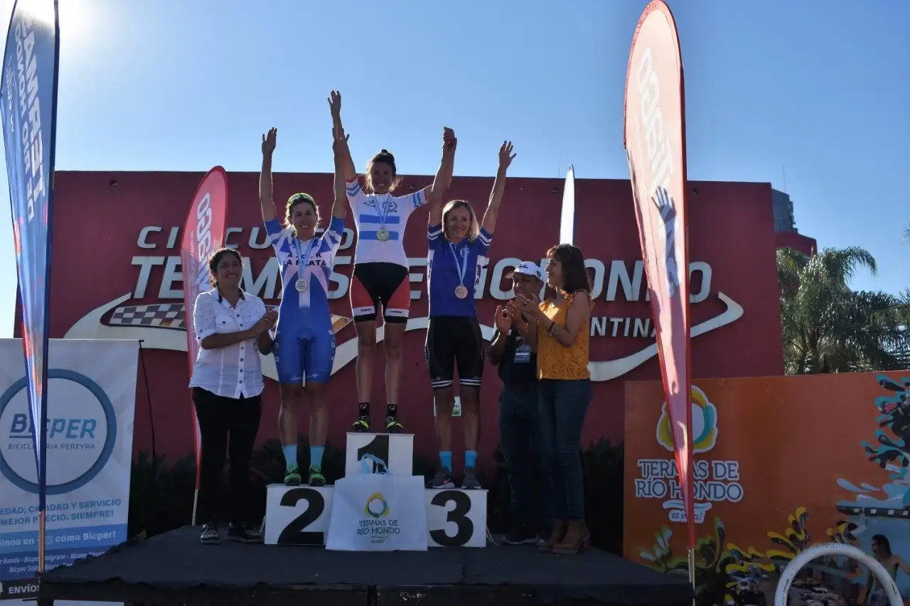Histórico: Carolina Pérez es campeona argentina de ruta