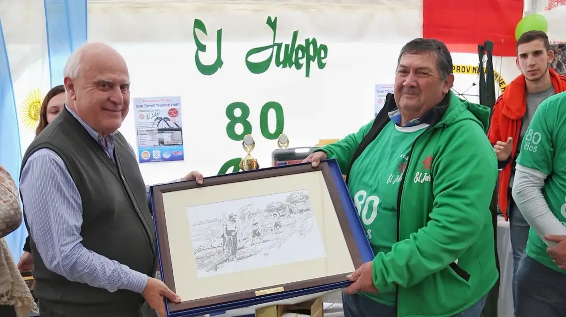 Lifschitz participó de los festejos por los 80 años del club “El Julepe”