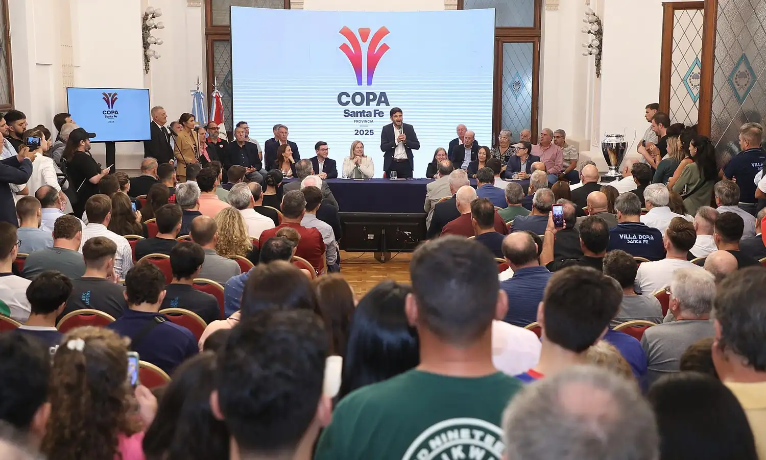 El gobernador en la presentación de la Copa Santa Fe.