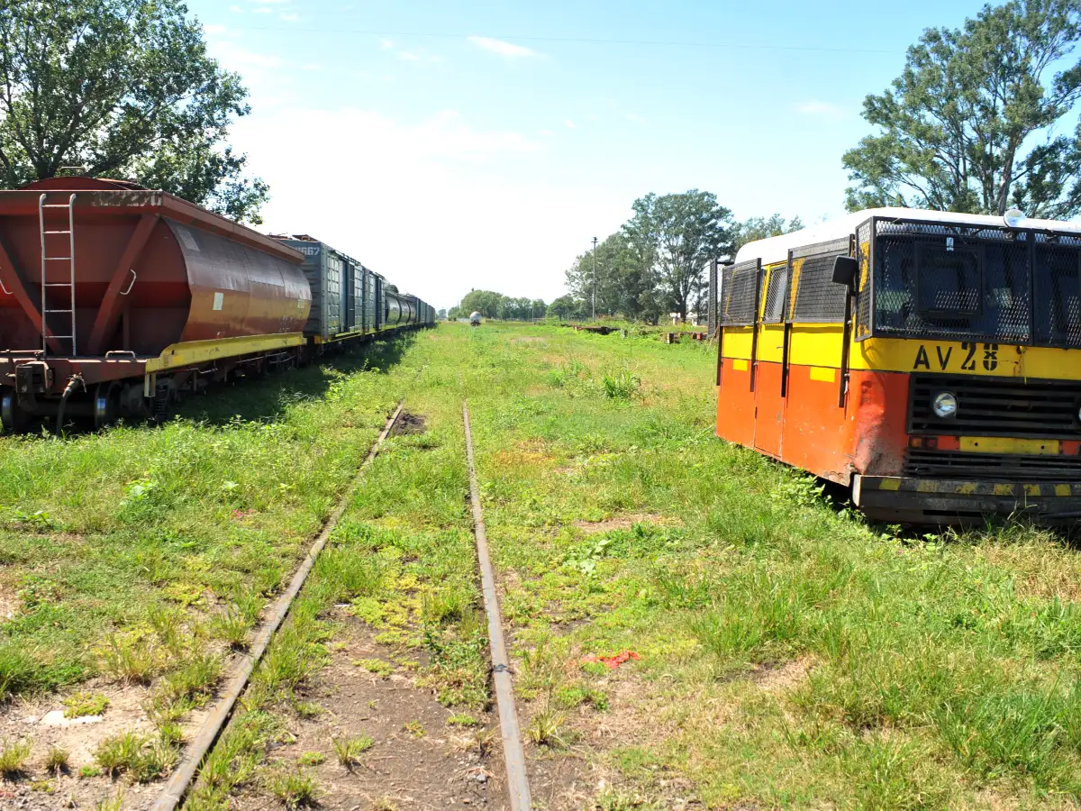 Proyectan paseos en “zorrita” y visitas de colegios al  primer museo ferroviario  