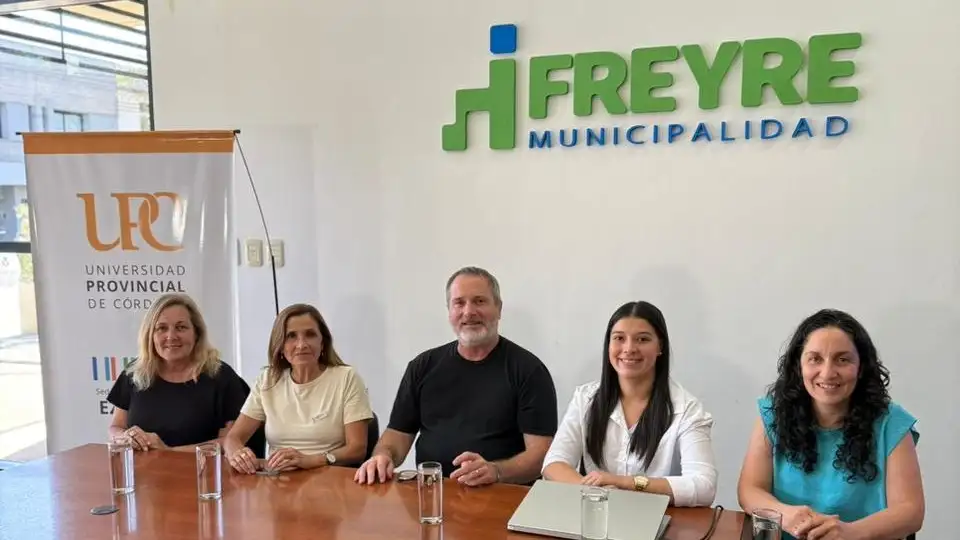 El intendente Baldo junto a autoridades de la UP de la sede Morteros, funcionarias de Educación y Ambiente presentó la nueva carrera