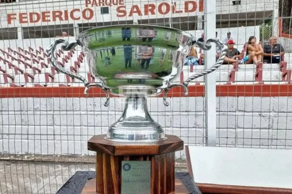 Colón de Santa Fe enfrenta a River Plate de Uruguay