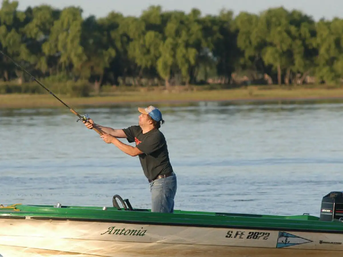 Habilitan náutica, pesca recreativa y actividades deportivas de menores de 12 años en Santa Fe