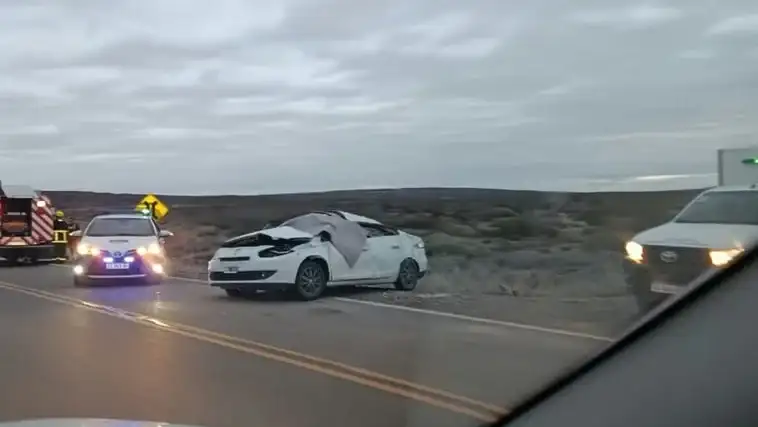 Una joven murió tras perder el control del auto y volcar en la Ruta 237.
