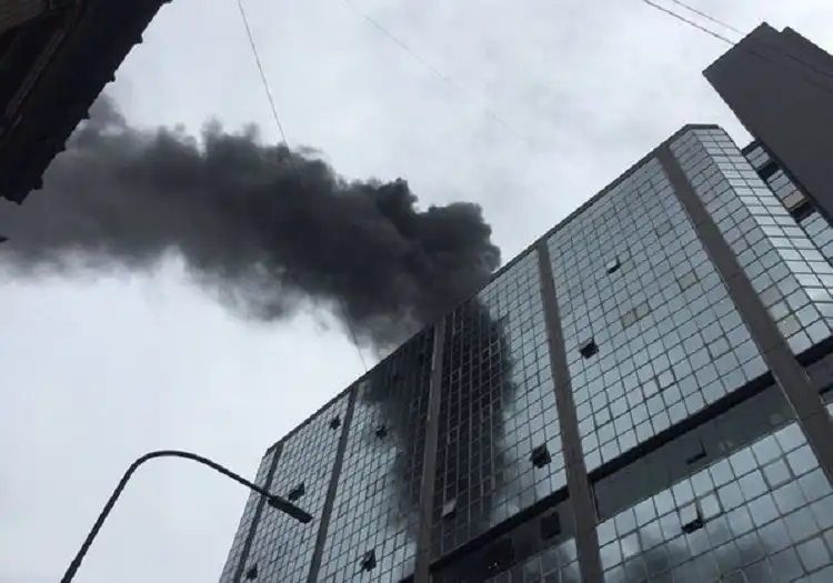 Incendio en el edificio anexo del Congreso Nacional
