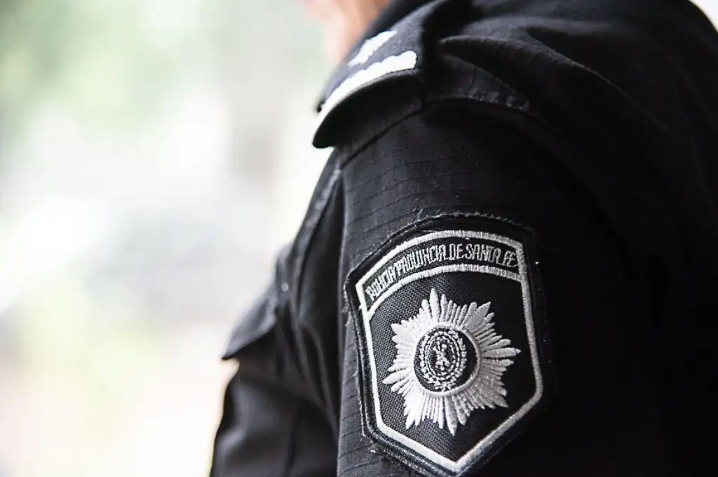 Rosario: policías salvaron la vida de un bebé al asistir a un parto domiciliario
