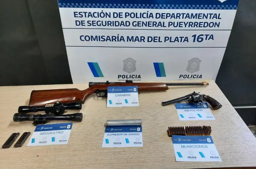 Amenazó armado a su vecino por estacionar autos en su puerta y le incautaron dos armas de fuego