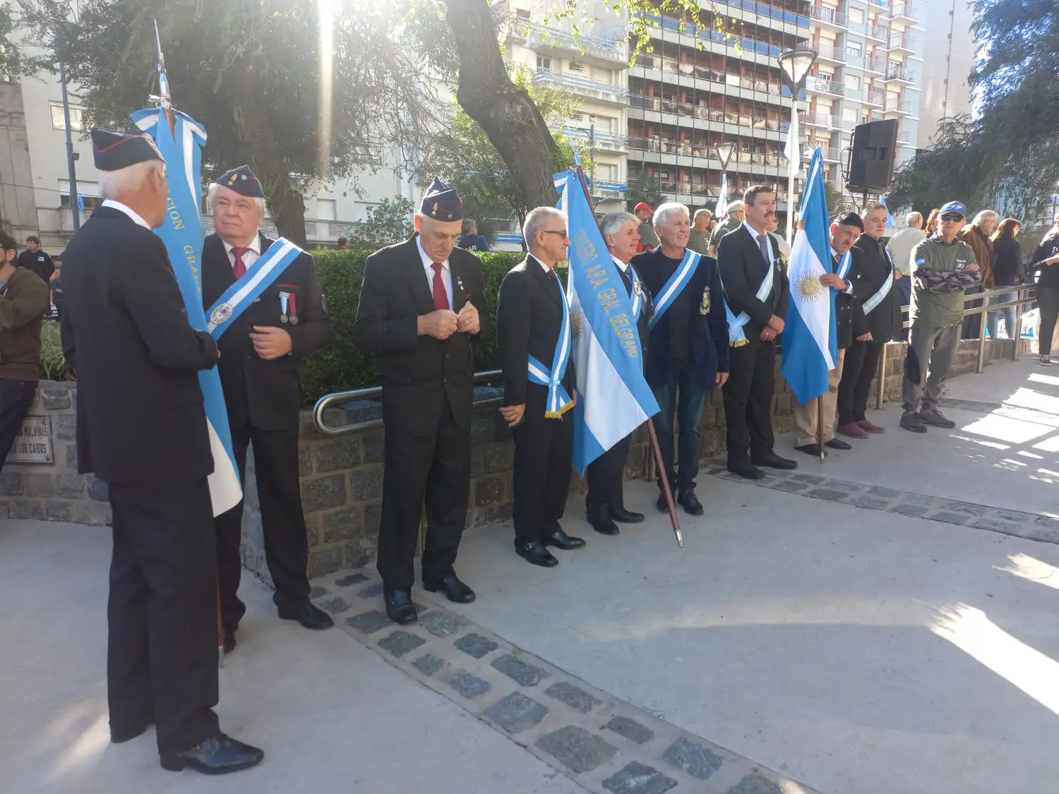 Este 2 de abril se conmemora el conflicto bélico y el sacrificio de los soldados que participaron en él, así como el impacto que dejó en la sociedad y en la memoria colectiva nacional.