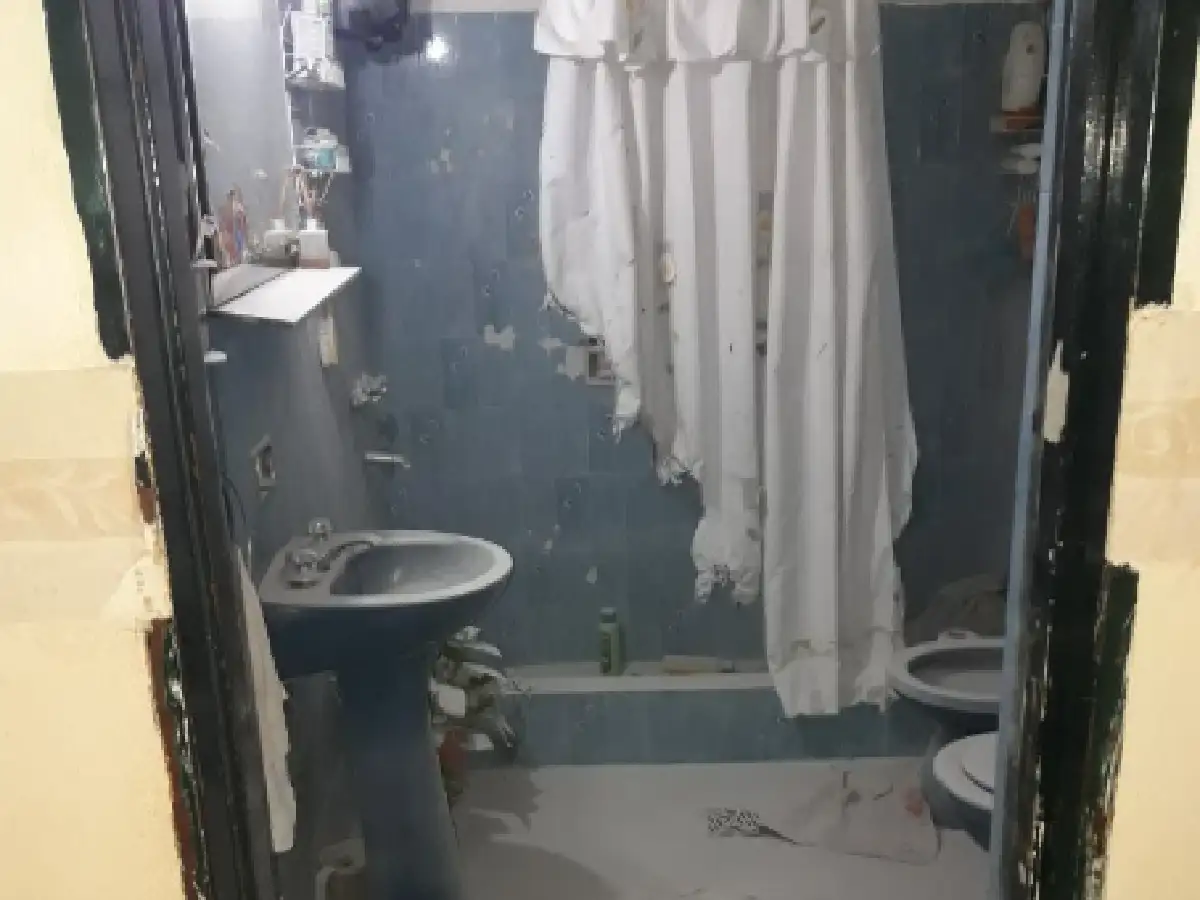Dejaron enchufado el calefón y el baño se prendió fuego