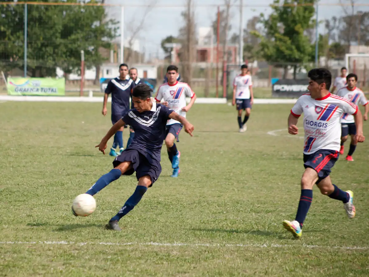 Ganó Crecer y empató Antártida