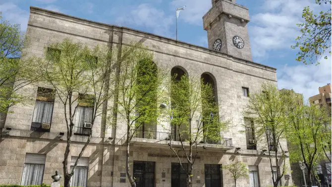 Neme mueve piezas en su gabinete y define cambios clave en áreas centrales