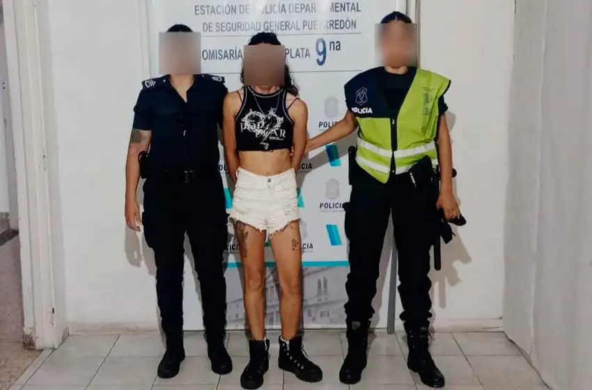 "Esa musculosa es la que nos robaron", reconoció la vendedora y atraparon a la ladrona