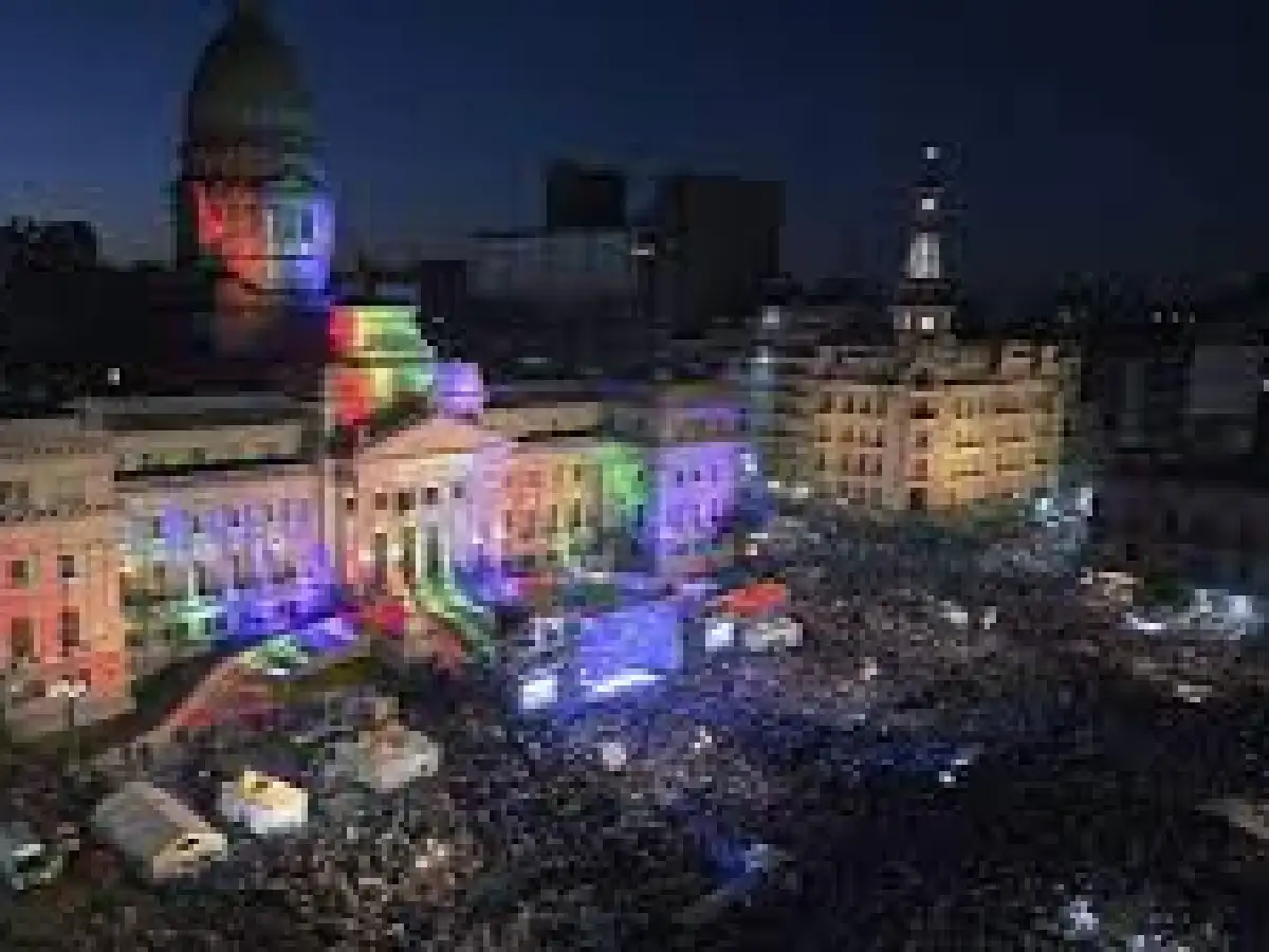Una multitud participó de la Marcha del Orgullo por las calles de Buenos Aires
