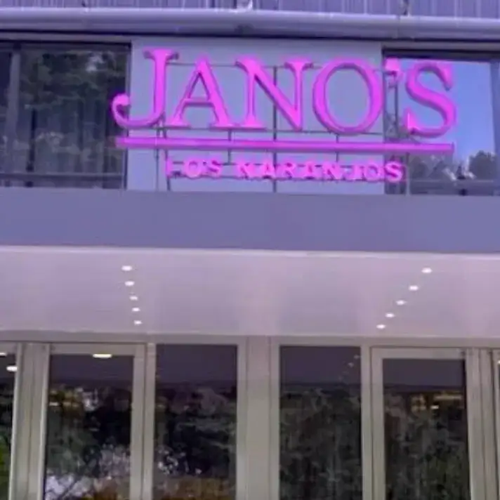 El robo ocurrió alrededor de las 18.50 del miércoles en Jano's Los Naranjos.